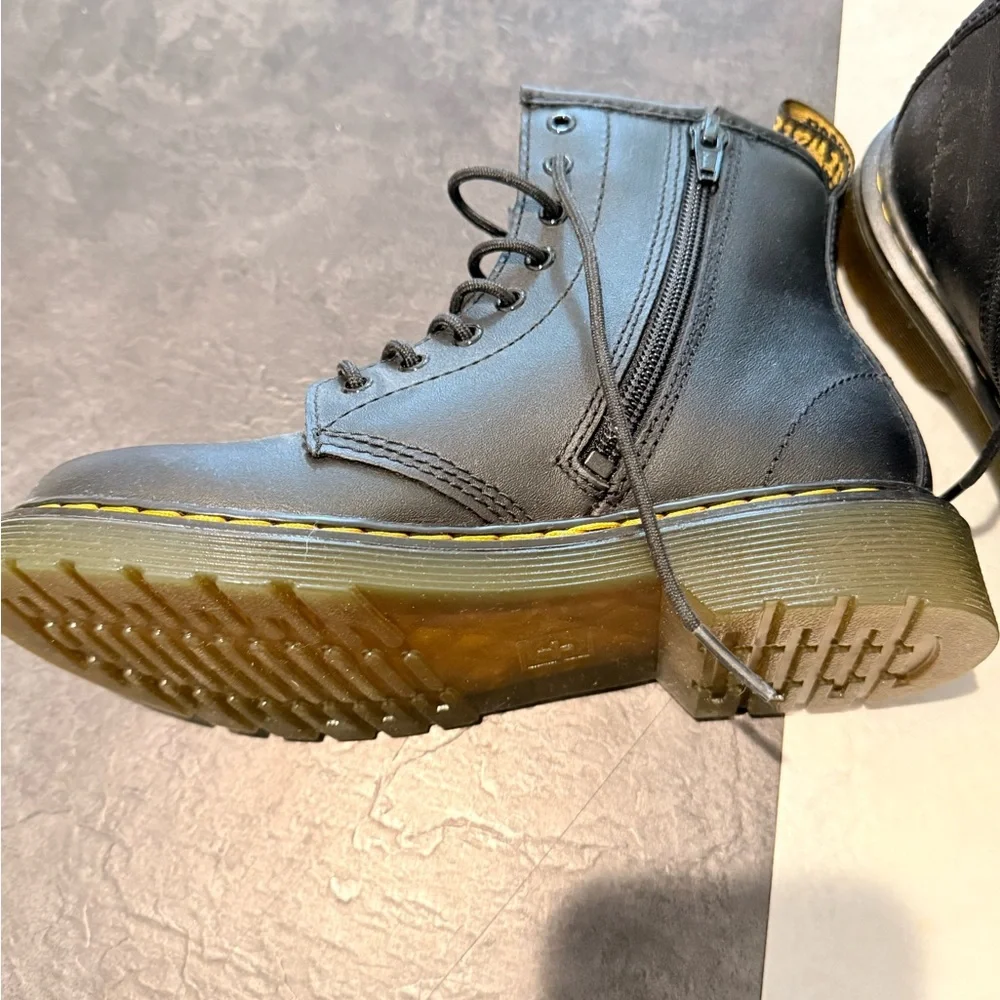 Dr. Martens Black Kids Boots - Picture 3 of 9